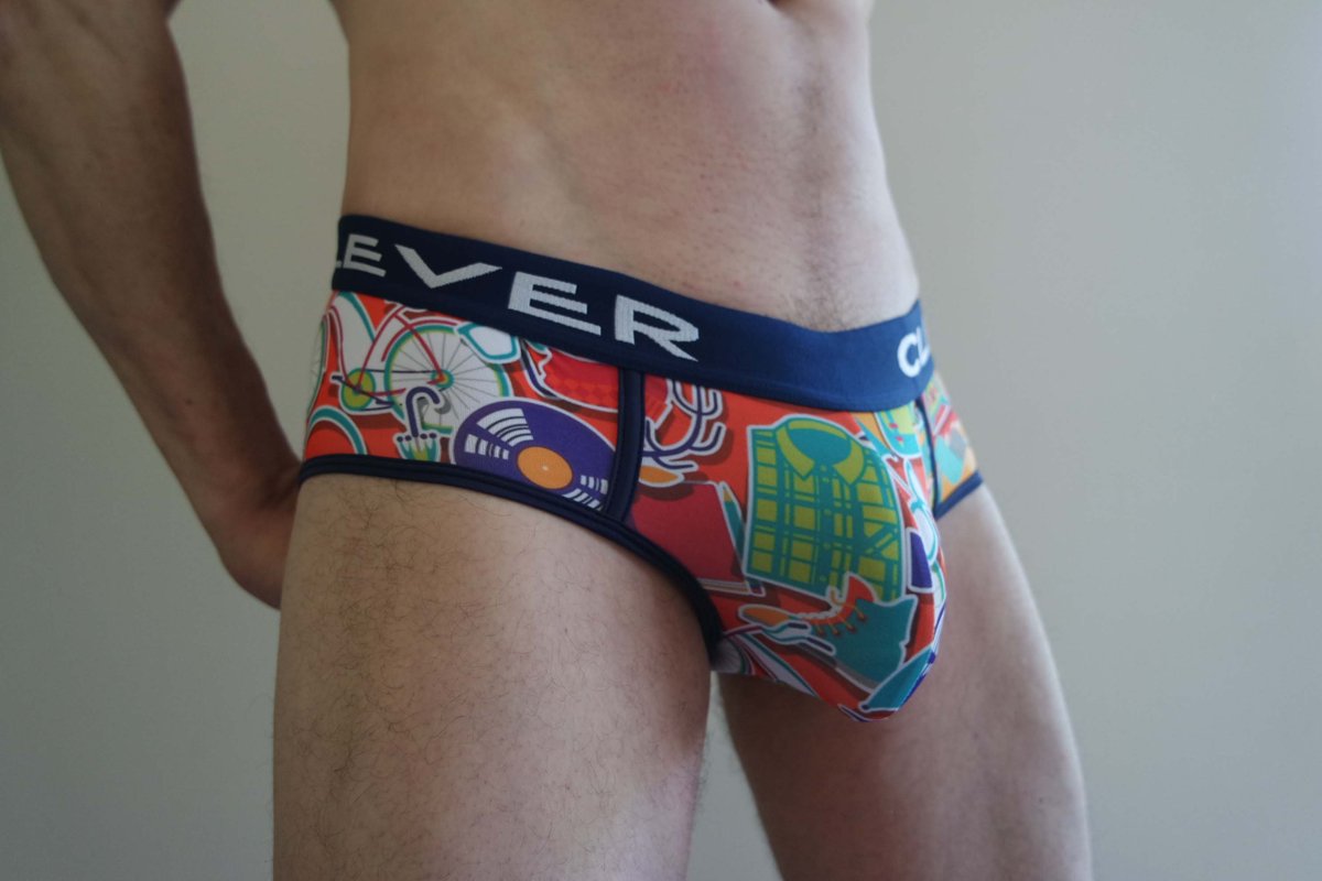 underwearstar's tweet photo. Funderwear Friday.
Celebrating its the end of the week with some colourful briefs.
Happy Friday guys.
Hope you have a fun day in whatever your wearing. https://t.co/1Y3LfZNgcF