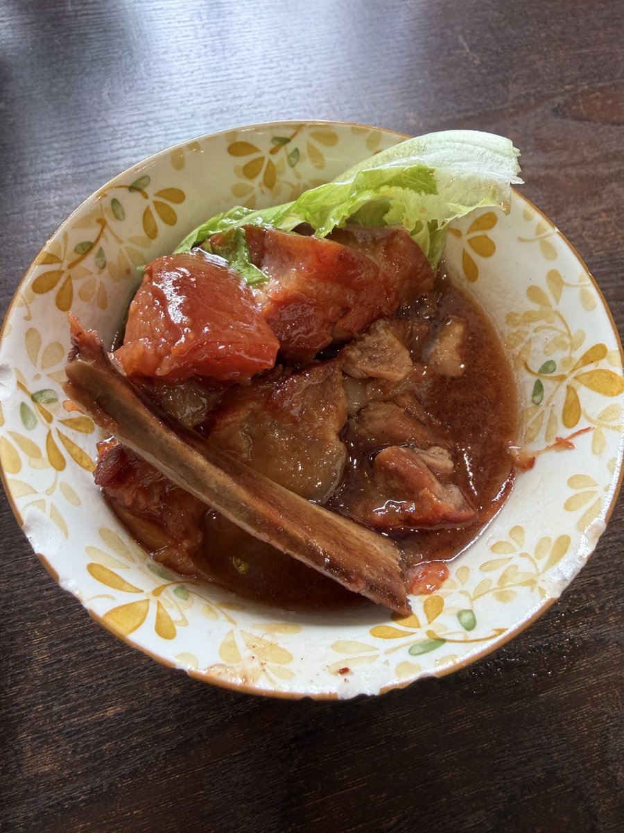 New_timesTruth's tweet photo. 上海玫瑰肉，用腐乳熬出来的肉，肥而不腻 https://t.co/drARcfZL1G