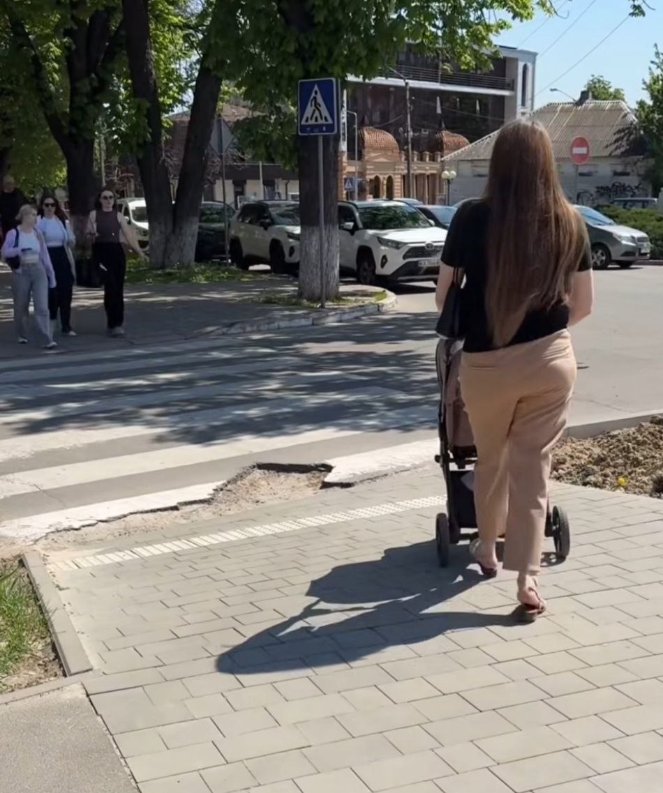 sepvot's tweet photo. Безбар'єрність 🤌 https://t.co/JHGQ4K1EWp