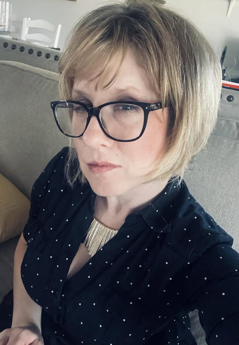 Lily Rosewood tweet media