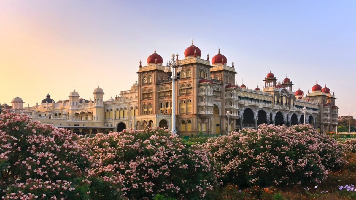#Karnataka
#Mysore 
As BLR pounces at rapid pace &amp; competes globally, 2 of KA's cities Mysore &amp; MLR is advancing in Tech sector🥳

Mysore usually coined as KA's 2nd Tech hub lives up to expectation with 2nd highest IT exports from KA🔥

Some companies &amp; GCC in MYS👇