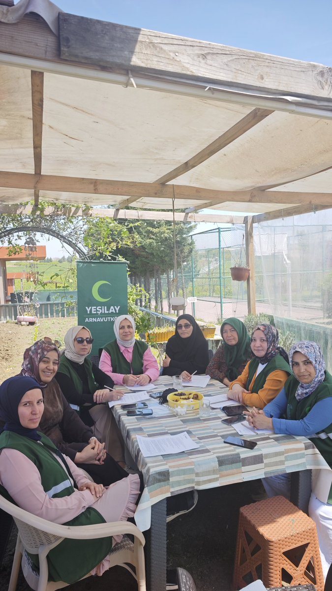YesilayArnavtky's tweet photo. Yeşilay Arnavutköy Şubesi Kadın Komisyonumuz, Mayıs ayı istişare toplantısını Arnavutköy Belediyesi Hobi Bahçesi’nde gerçekleştirdi. https://t.co/st9i0uqSVl