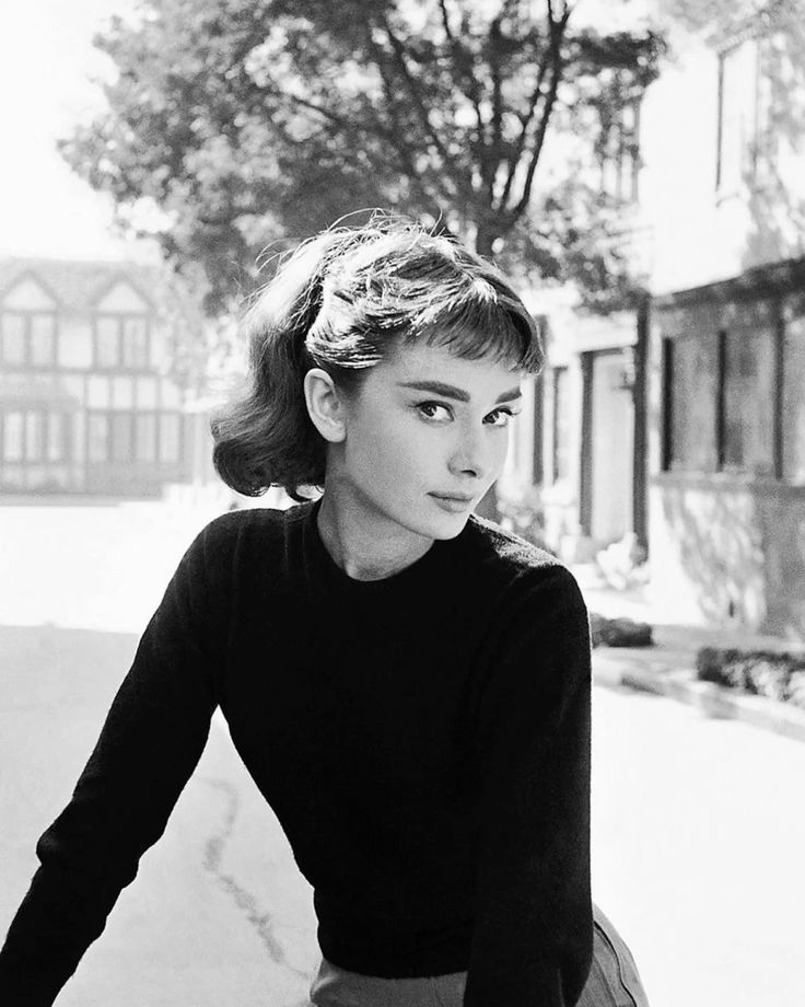 emmypics62artph's tweet photo. Audrey Hepburn ❤️❤️❤️

#audreyhepburn #oldstyle #vintage #oldhollywood https://t.co/xLSOqM8ueM