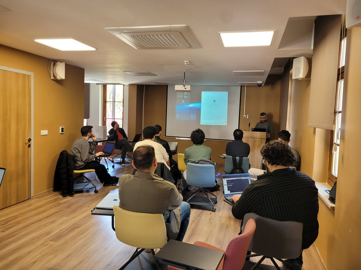mimcemuhder's tweet photo. 🎉 AI Agents Workshop'umuzu başarıyla tamamladık! 🤖

MİMCE Vektör kapsamında; klasik YZ ile ajan tabanlı sistemleri inceledik ve yerel ağda LLM çalıştırdık. 💻⚙️

Değerli eğitmenlerimize ve tüm katılımcılara teşekkürler! 🙏

#MimceVektör #AIAgents #LLM https://t.co/90xB8qiU3p