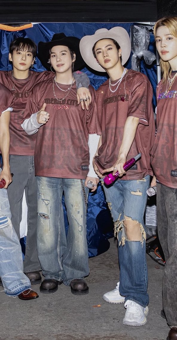 SinArchive9293's tweet photo. 2026.05.08

멕시코
#진슙 #sin https://t.co/OMjshwUIHg