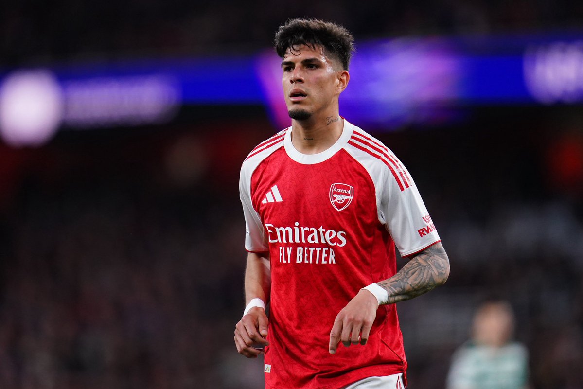 🇪🇨🏆 Final Liga Champions 2025/26 kembali menghadirkan pemain asal Ekuador di partai puncak melalui Willian Pacho dan Piero Hincapié.

Keduanya lahir di Esmeraldas dan berkembang bersama Independiente del Valle, akademi yang dalam beberapa tahun terakhir menjadi salah satu