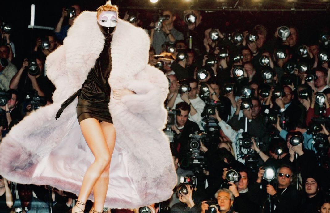 PinkRunwayDiary tweet media