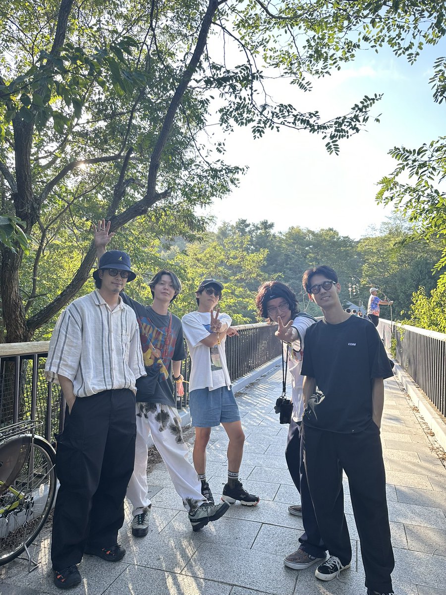 romankakumei's tweet photo. 【【【りんご音楽祭出演決定】】】

りんご音楽祭2026
出演決定いたしました！！！！！！
大好きなフェス、大好きな街、松本に今年も行けるのがめちゃくちゃ嬉しいです🍎
日程などは後日発表されますので、是非チェックお願いします。

https://t.co/I1v0lUN5ZY https://t.co/Aw35l8qobC