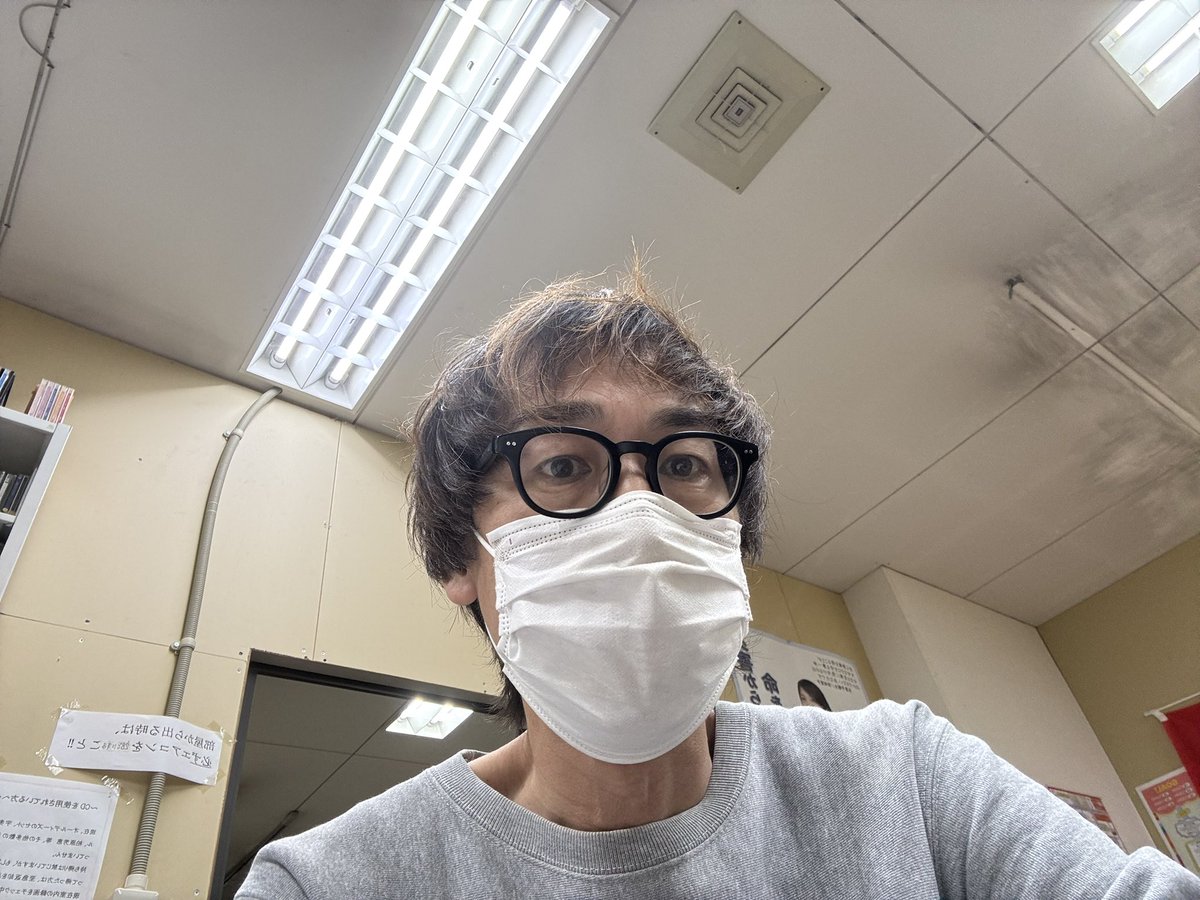 16:00〜
「とんでもフライデー‼︎」
#ならどっとFM

G.Wに限らず今日も奈良は人いっぱいでございます
今日もよろしくお願いします

こちらからお聴きいただけます→
narafm.jp