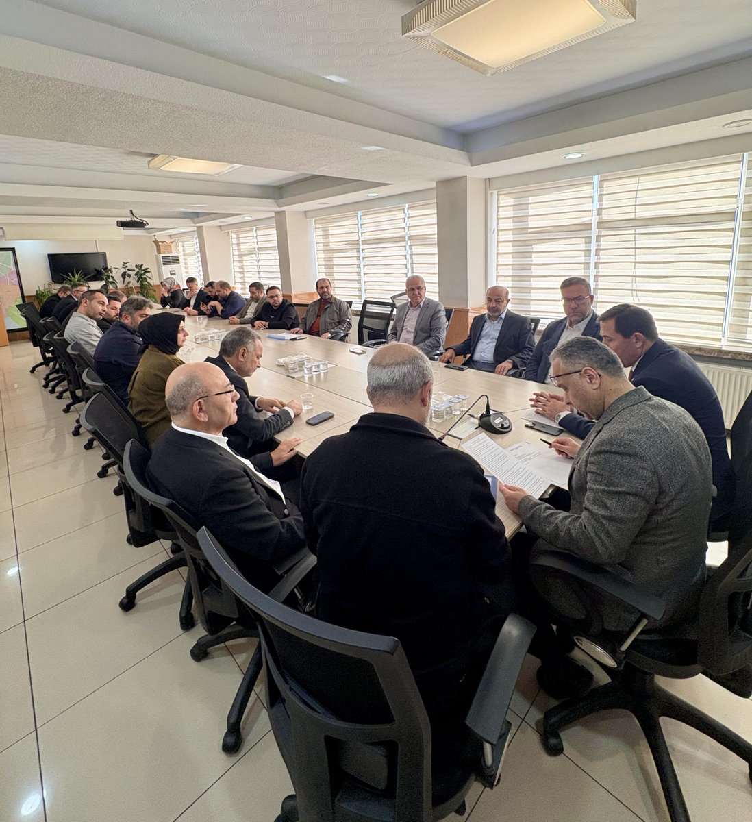 hkilca's tweet photo. AK Parti Karatay İlçe Başkanlığı’mızda meclis grup toplantımızı gerçekleştirdik. 

Toplantımızın hayırlara vesile olmasını diliyorum. 

@AkPartiKaratay @avakifdemirci https://t.co/InBr2hGDKq