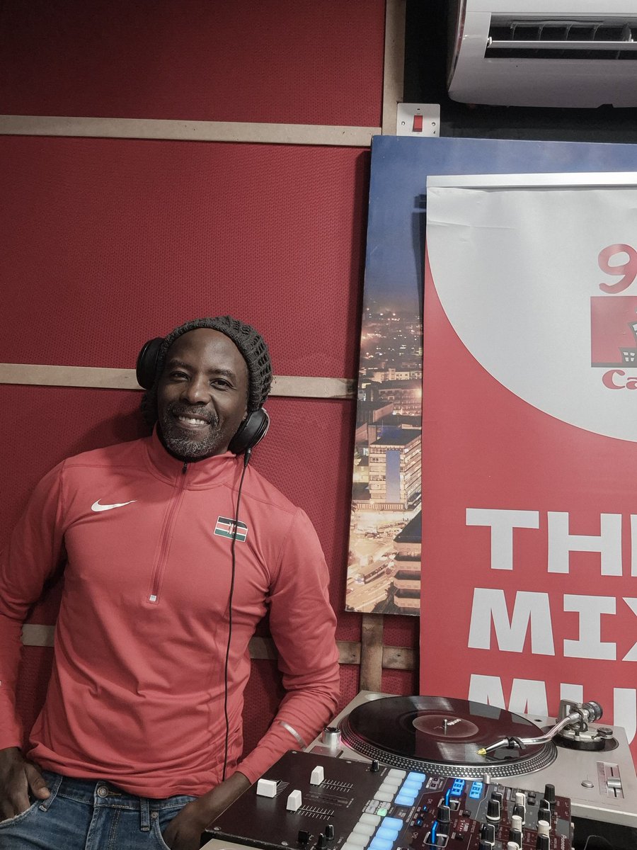 karundu's tweet photo. Fri-Yay vibes ππDestination Weekend aboard #FridayFlight in the mix El Captain @DeejayADRIAN first Officer @MaalikaKazia πΆ @YuniaKenya π€ @ChikoLawi #Driveinn @984inthemorning @CapitalFMKenya π€£π§π₯ππ«π https://t.co/H5bSuXCnks