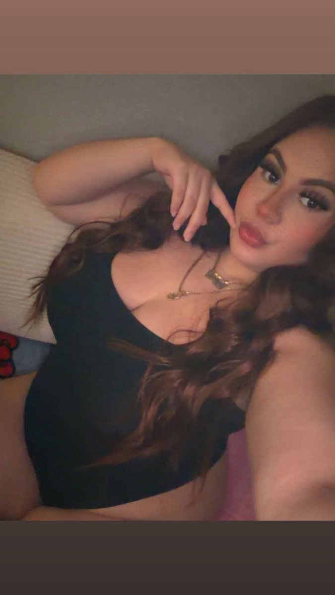 Emely🍑 tweet media