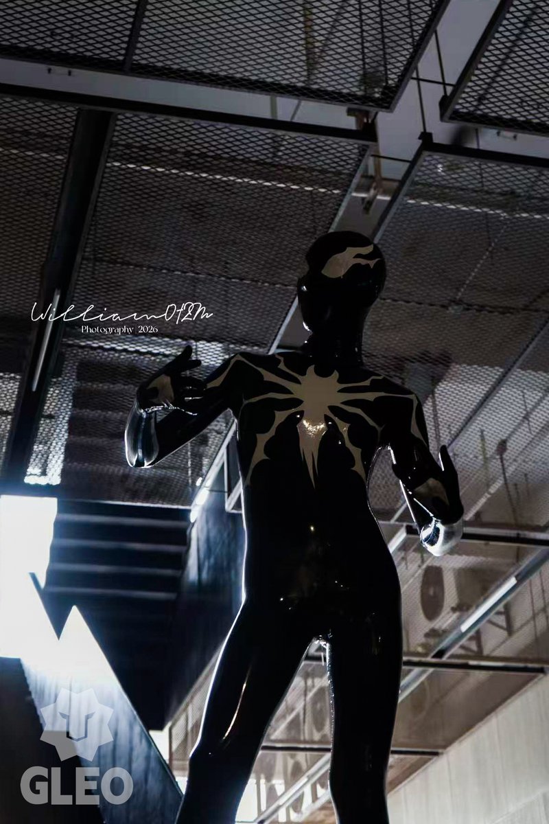 G.LEO Latex tweet media