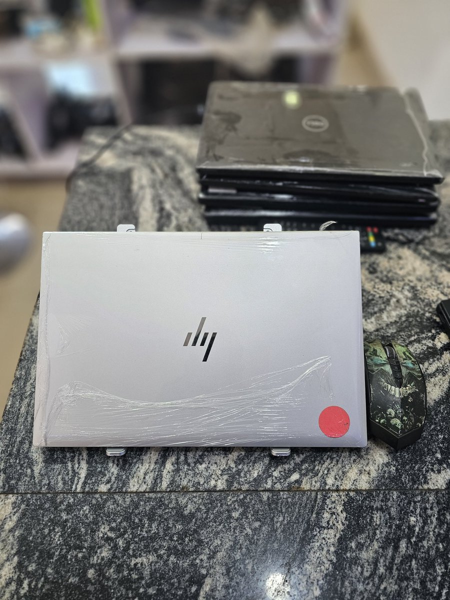 SamsonCLinus's tweet photo. Hp 840 G8 11th Generation 
Intel core i5
8gb ram 256gb ssd
Face ID Keyboard backlight 
Finger print scanner 

Available at Samphoenix Premium Concepts KD 

Price 380k Negotiable https://t.co/pG2E09kVyr