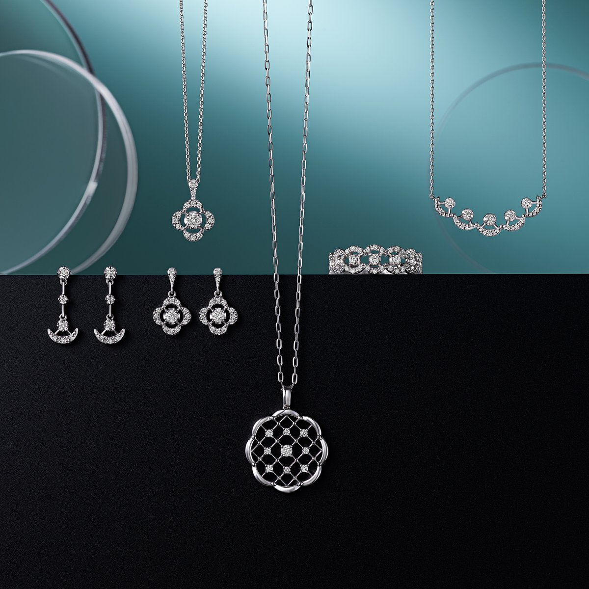 Lace Collection》 美しい透け感のレースをイメージしたコレクション