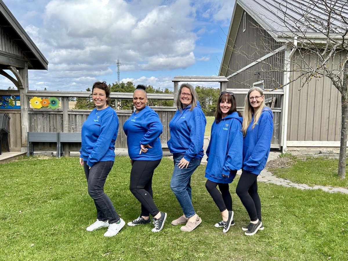 CLDufferin's tweet photo. Part 1:

Everyone had a fantastic time today celebrating Community Living Month together in blue and green along with their CLD gear! 💙💚

It was wonderful to see such great engagement and fun shared by all, with a special visit from Duffy our mascot! 🦉✨ https://t.co/rZEWPvIuEn