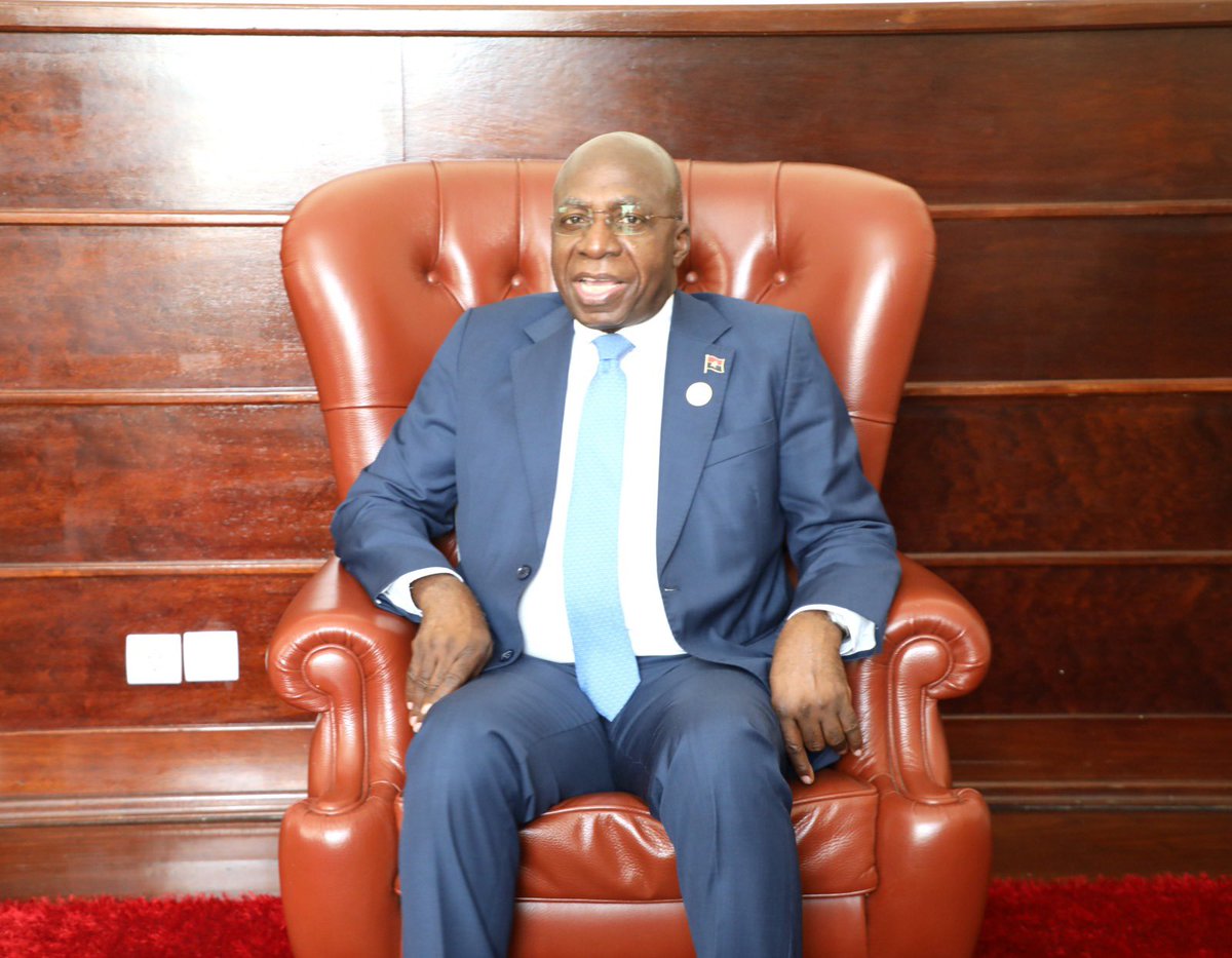 Ministério das Relações Exteriores/MRE -(Angola) tweet media