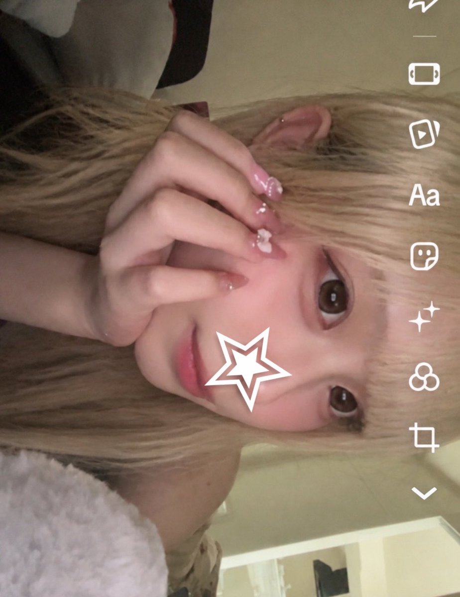 ‎𖤐 tweet media
