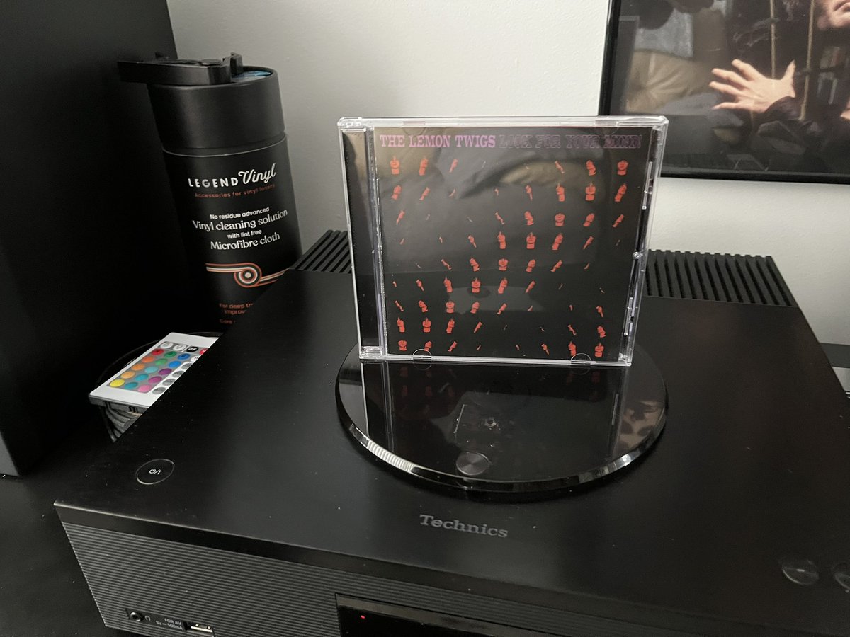 Albumsphere tweet media