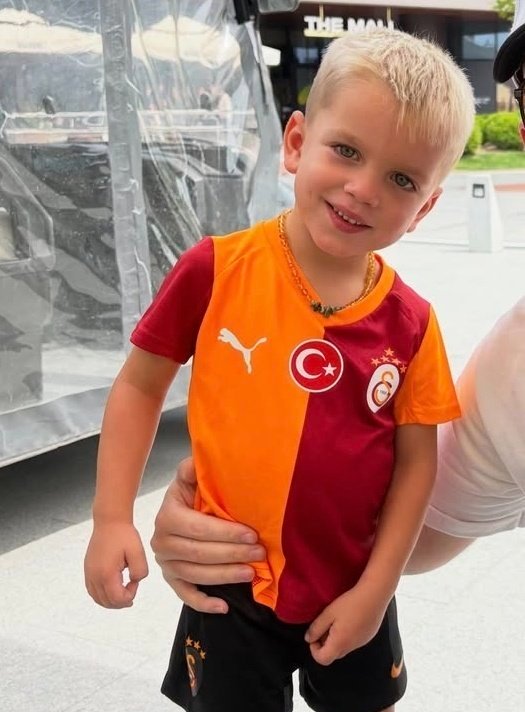 lemarcaspors_'s tweet photo. Ciro Mertens, Galatasaray'ın 5 yıldızlı formasıyla 🥰 https://t.co/YO2LVwzmvt