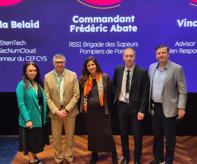 ArthurH's tweet photo. Retour en images sur la table ronde sur la Résilience de Défense, de la Souveraineté et de l’#IA lors de notre groupe utilisateurs Splunk Defense. Un grand merci à nos intervenants Gabriela Belaid, Philippe Dedobbeleer, Frédéric Abate. + d'infos : https://t.co/qr1OUJyrv3 https://t.co/g4ikaercPl