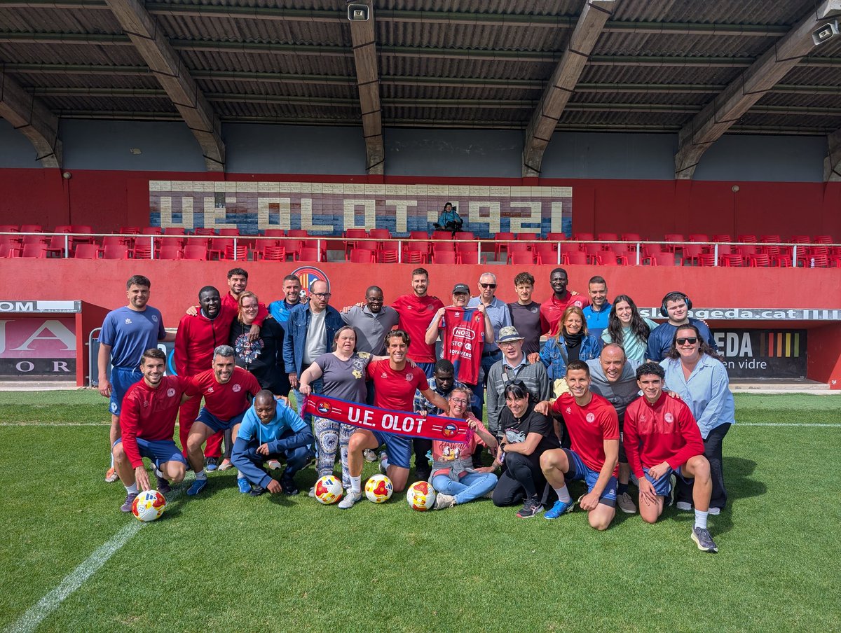 Unió Esportiva Olot tweet media