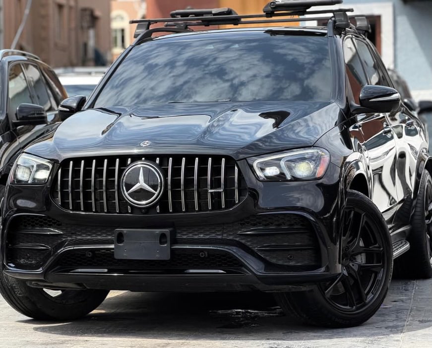 phantom__autos's tweet photo. 🔹 2021 Mercedes-Benz GLE 53 AMG SUV
Call or DM for Price & More Info 📥
💰 ₦98.9 Million
📍 Delivery Nationwide 🇳🇬
#PhantomAutos #GLE53AMG https://t.co/zEf9LfwiLQ