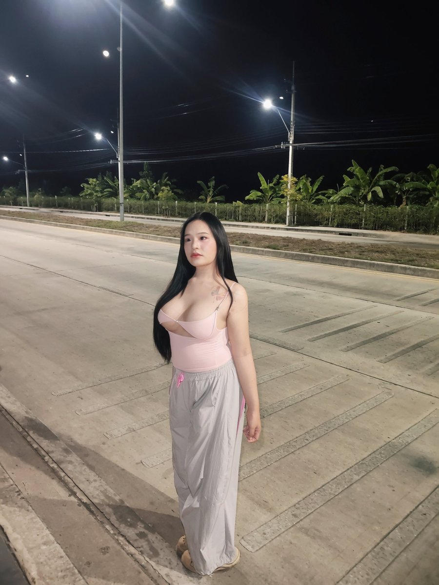 สาวสอง tweet media