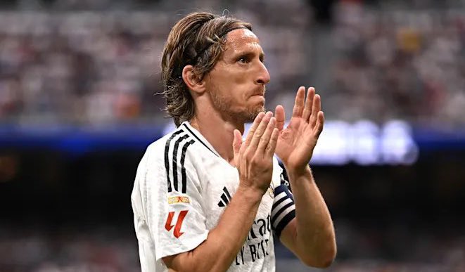 Unos eran más importantes que otros en el campo pero qué necesario era tener jugadores como ellos en el vestuario, con su simple presencia se hacían respetar, tenían el AURA de haber pertenecido a esa época de las 3 Champions seguidas.