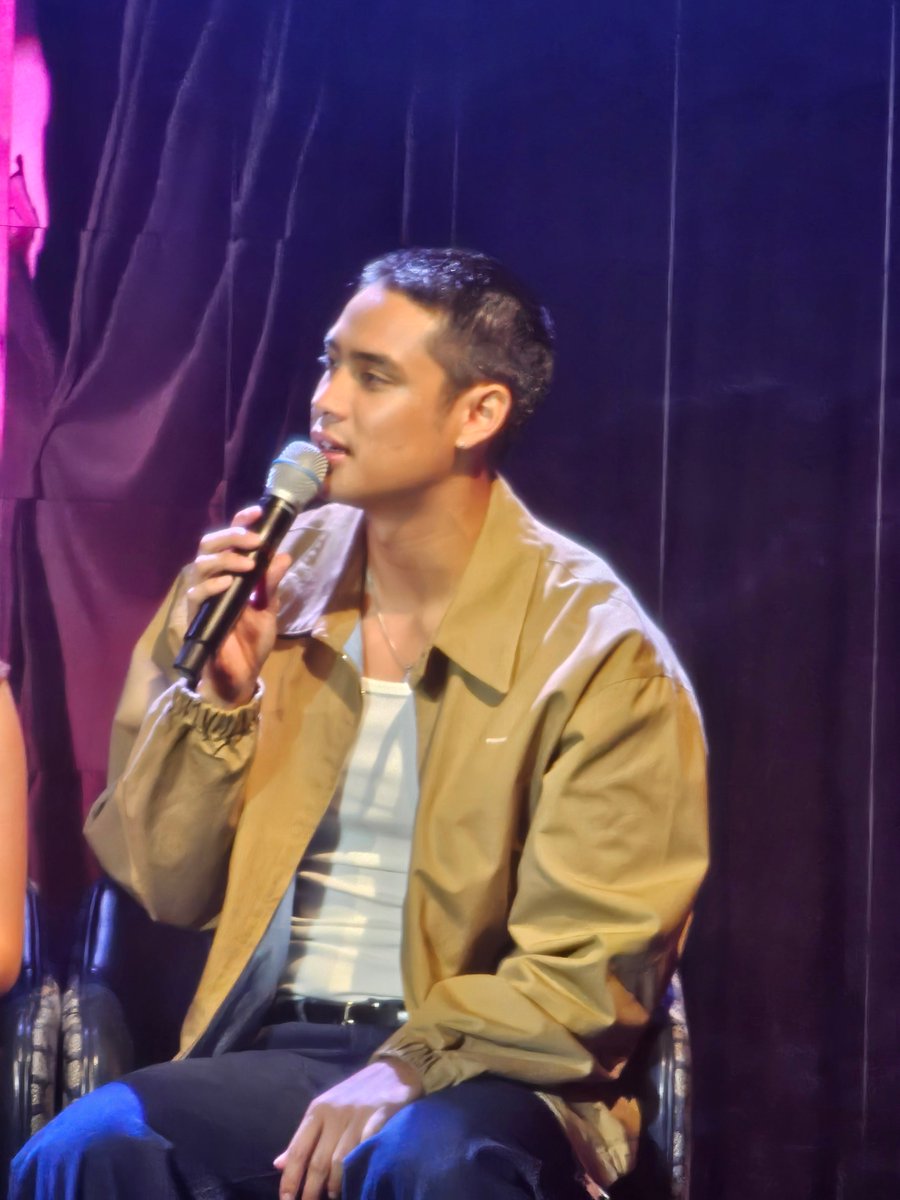 manilaconcerts's tweet photo. LOOK: @donnypangilinan and @bellemariano02 are currently having a fanmeet and soundtrack launching event for their upcoming movie, Tayo Sa Wakas. https://t.co/3P4HooGEF1