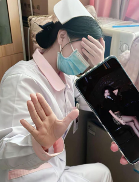 社死现场，被同事发现我玩推咋办.....会不会被威学呀😂😂 https://t.co/eWOkRtpvYN