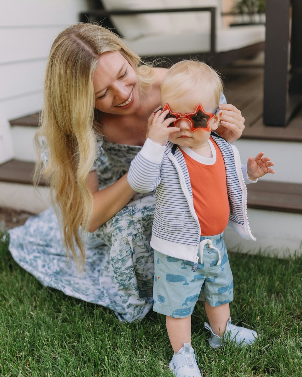 ouacsa's tweet photo. Mother’s Day isn’t about big gifts. It’s about the little moments that make you smile. 💐
Clean outfits that fit, toys they love, and knowing you found it all without overspending.

#MothersDay #OnceUponaChildSanAntonio https://t.co/S21zWQHjxY
