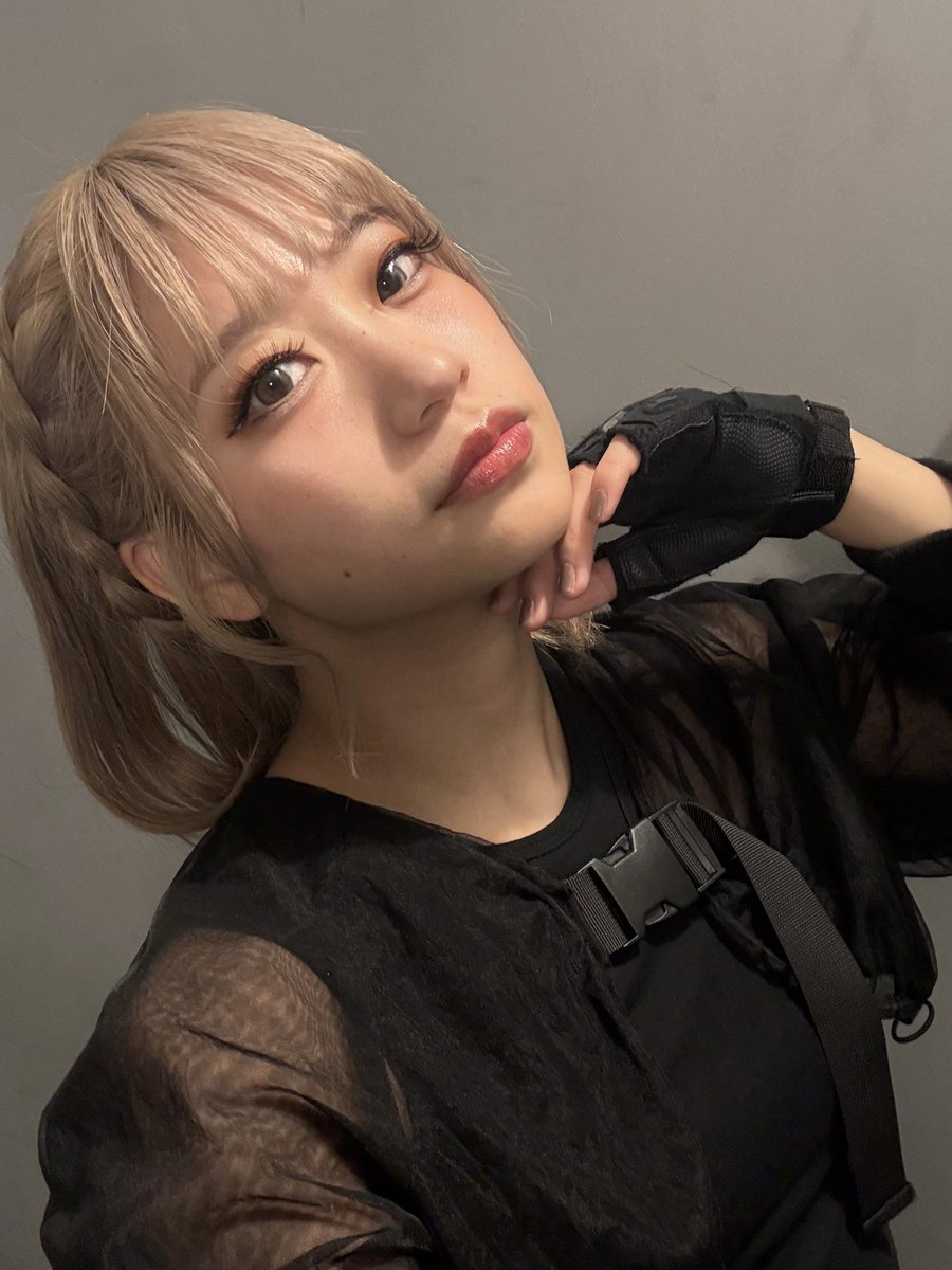 akarin-des ailes26- tweet media