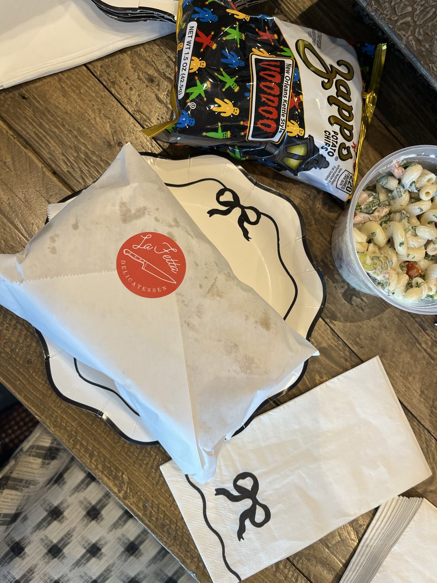 CabernetBay's tweet photo. All I wanted was a tea house lunch &amp; my favorite sandwich for dinner, but the homemade Chantilly cake was the sweetest surprise 🥲🥹 https://t.co/4FgmCNaJ40