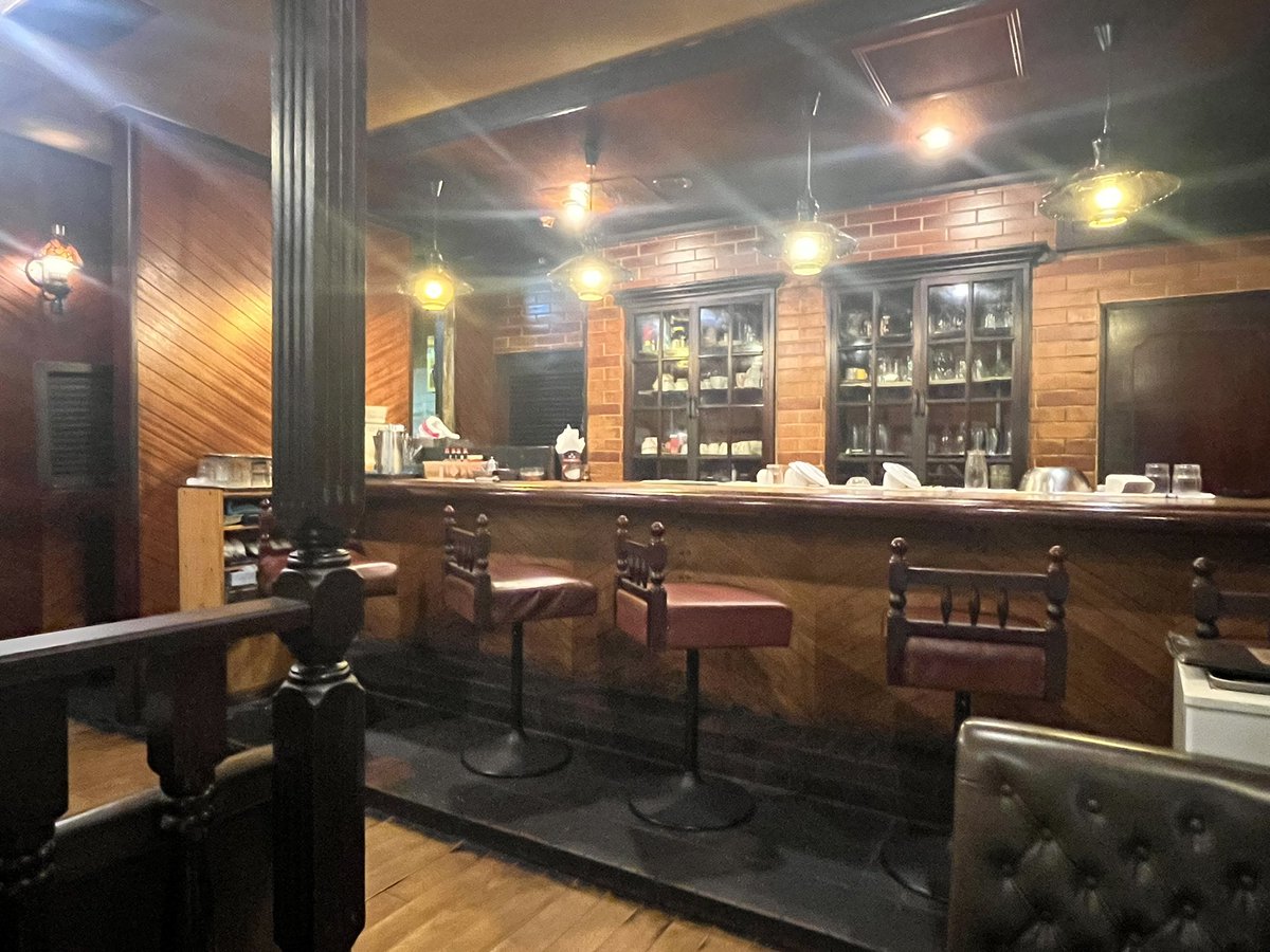 ryichispa's tweet photo. モーニングは軽食・喫茶 ルフランさんへ。
朝7時から営業されているのが嬉しい。
平日だったので今から出勤するサラリーマンの皆様が入れ替わり立ち替わりでした。
近所に欲しい喫茶店だなぁ。
喫煙OKの様です。 https://t.co/Nt2jXYezSR