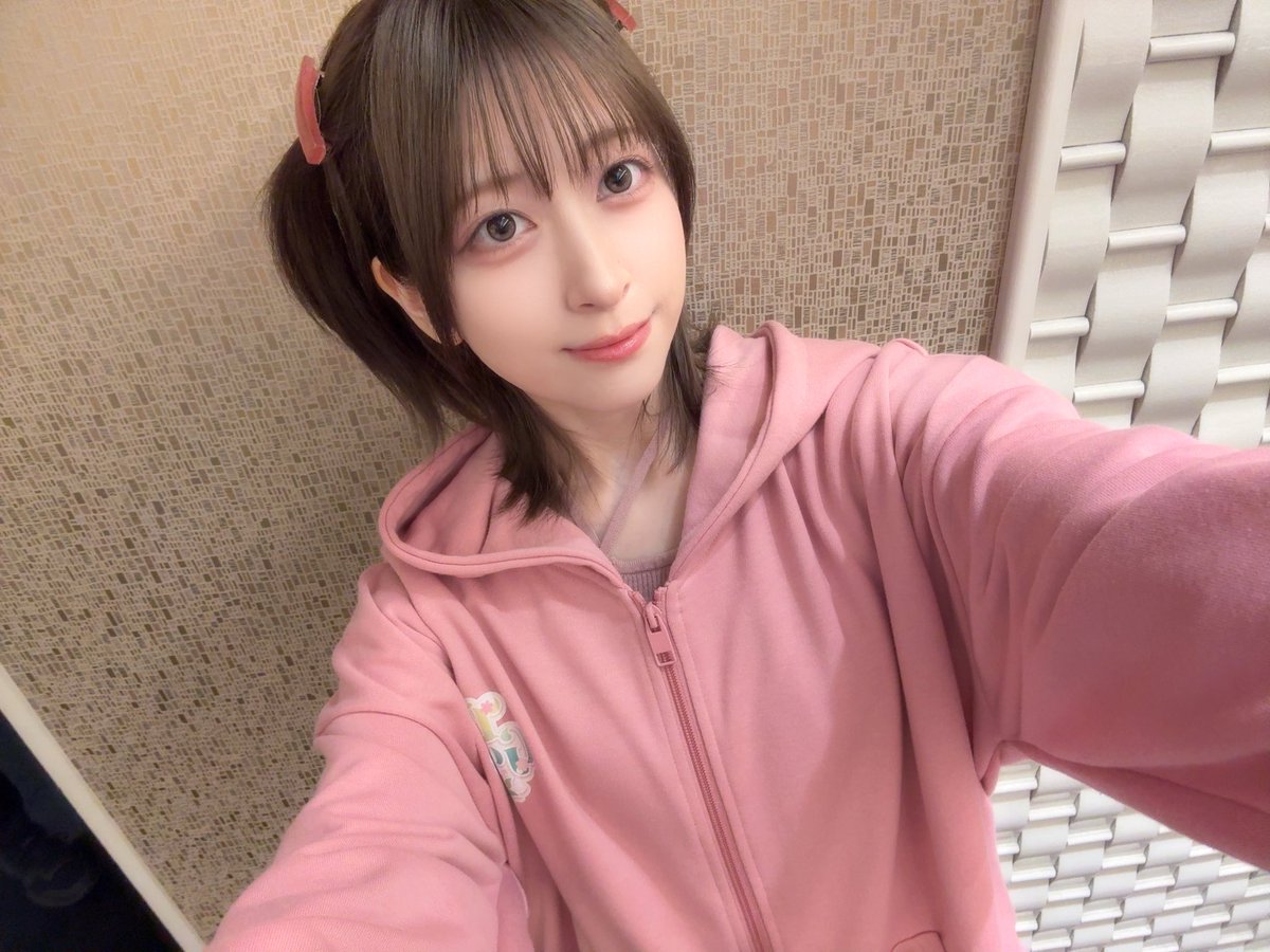 月音こな tweet media