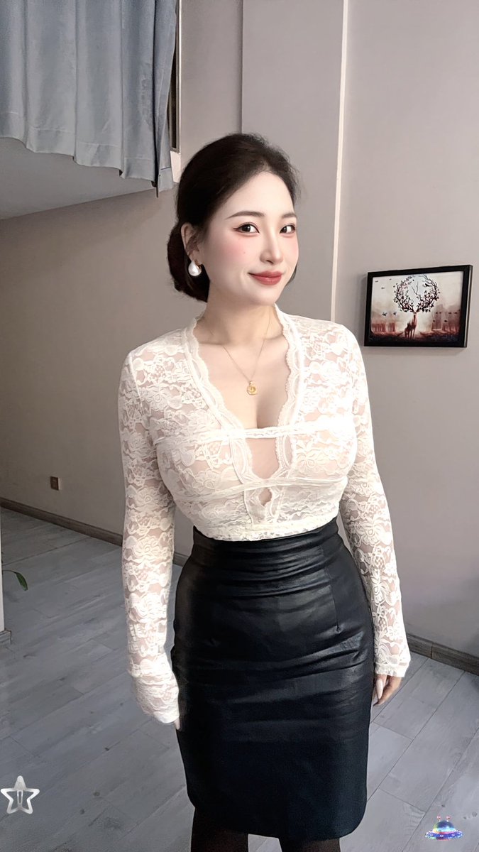 Qimntiv's tweet photo. 新加坡约一个小哥哥 https://t.co/vIu5DTdyJy
