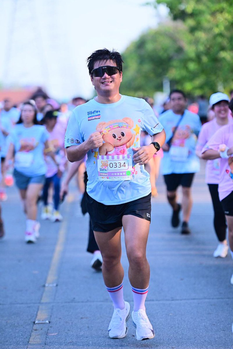 NinjaTooK's tweet photo. 🐻 "น้องหมีเนย" (Butterbear) น่ารักจนกลายเป็นมาสคอตสุดฮอตที่ตกหัวใจมัมหมีไปทั่วเมือง! 🤟
#หมอออร์โธฯชวนก้าวเพื่อ13โรงพยาบาล #ราชวิทยาลัยแพทย์ออร์โธปิดิกส์ฯ #วิ่งไปดาวอังคาร #ก้าวคนละก้าว #ด้อมน้องเนย #MedRunner
#minimarathon #tookkyrun https://t.co/OrPDIumXz7