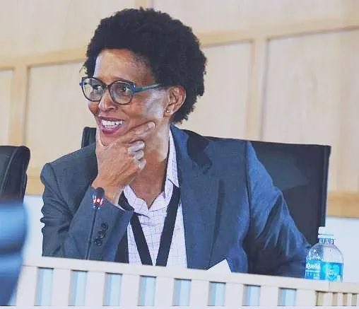 Advocate Mahlape Sello SC (64)is a senior counsel and a member of the Johannesburg Society of Advocates. She is highly regarded for her more than two decades of experience in the legal profession, her strong leadership in corporate governance, and her prominent involvement in