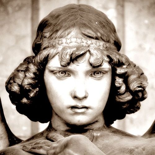 Giulio Monteverde (1837-1917) ; Angel de la Resurrección (Cementerio Monumental de Staglieno)