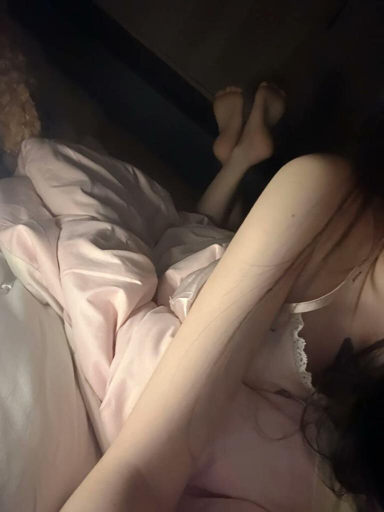 PowerWomen65896's tweet photo. 让我听听你们都do了吗 #新西兰 #奥克兰 https://t.co/LZ44KddiRc