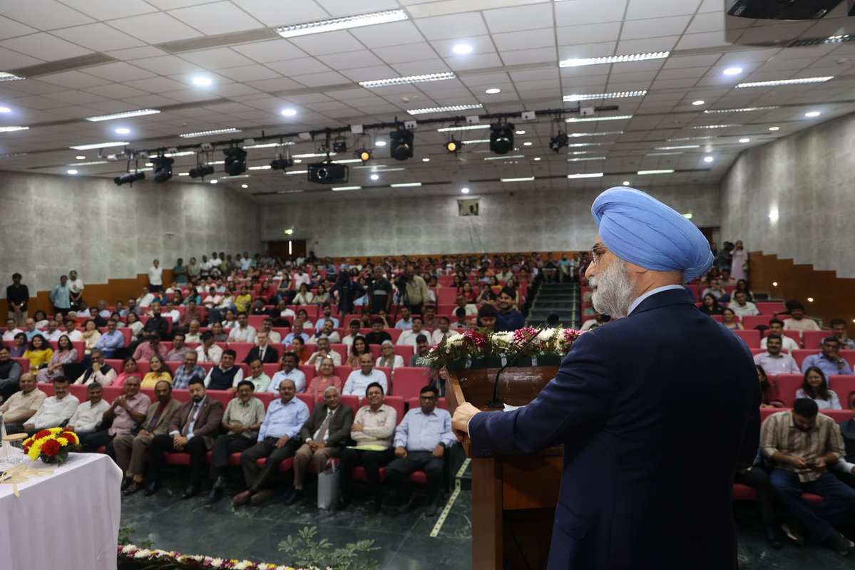 LG Delhi tweet media