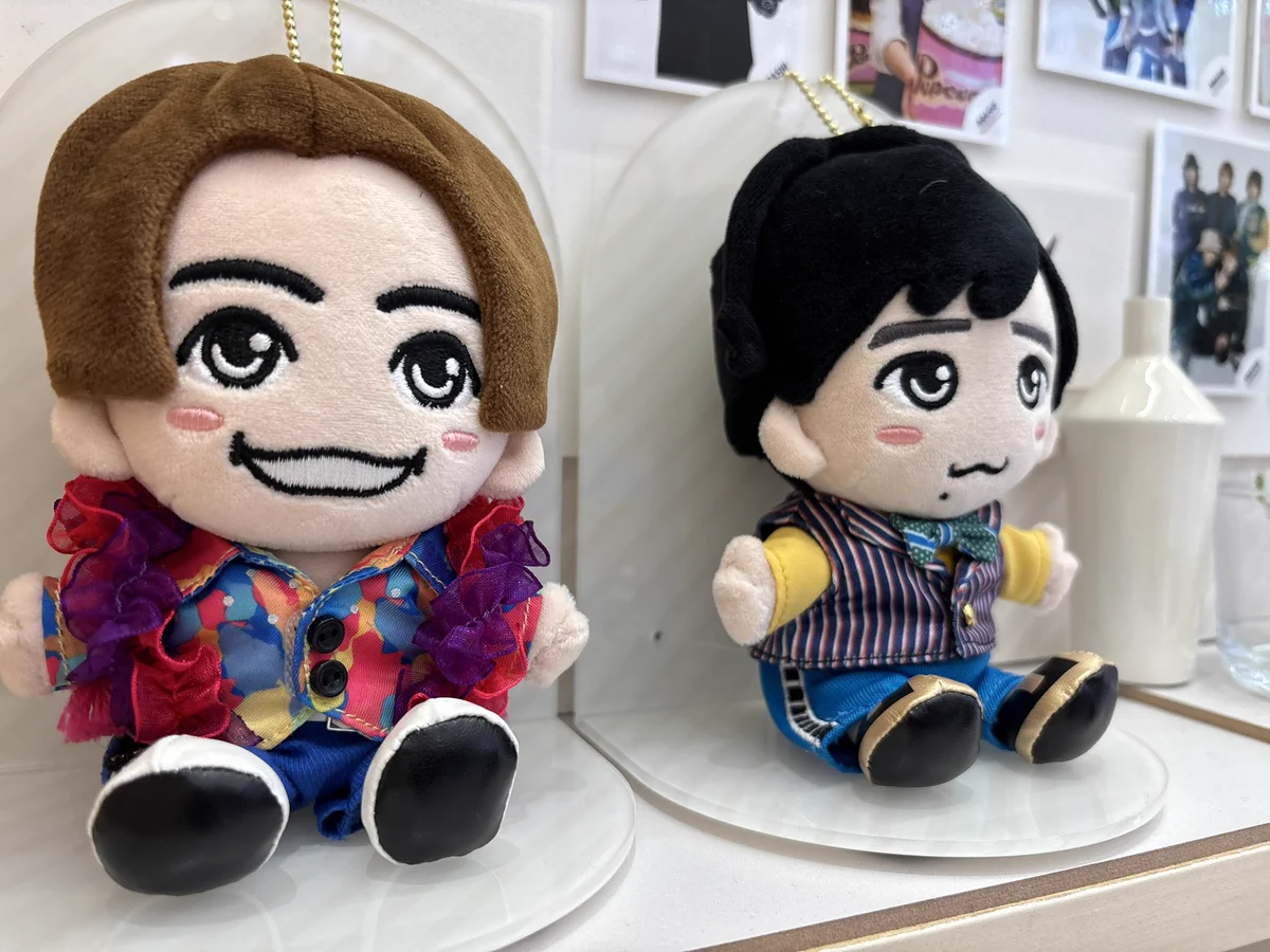 嵐がグループ初のぬいぐるみ発売、4人のソロ曲衣装ちびぬいが登場