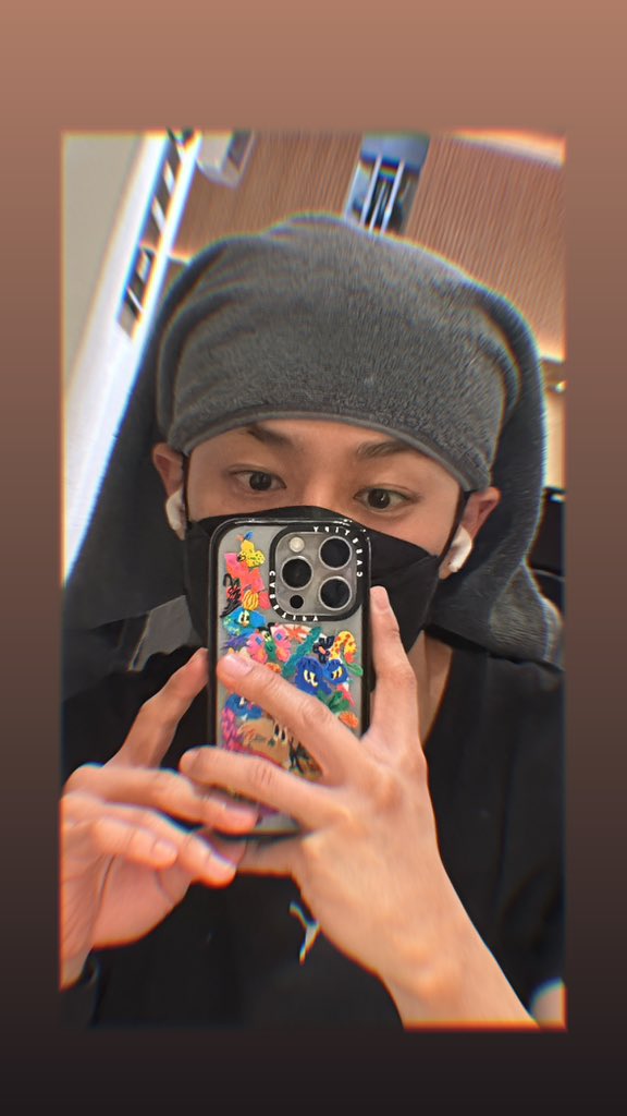 gttkinsta0000's tweet photo. 260508 기광이 스토리💚  

#이기광 #기광 #LEEGIKWANG #GIKWANG @900_330 https://t.co/Z9GszmJswT