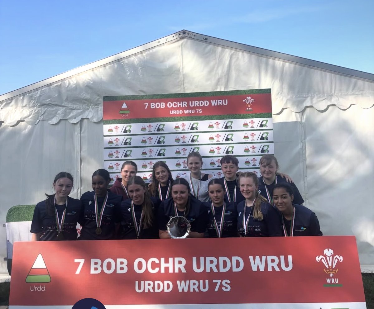 CAVC's tweet photo. News | Newyddion 

Sporting success for @CAVC's Women’s Rugby Academy and Netball Academy 🏆🏆

Read more: https://t.co/wY6WUF8cn8 📰

--

Llwyddiant chwaraeon i Academi Rygbi Menywod ac Academi Pêl-rewyd CCAF 🏆🏆

I ddarllen rhagor: https://t.co/kPc7Tyifvk 📰 https://t.co/HnnqN0JNrH