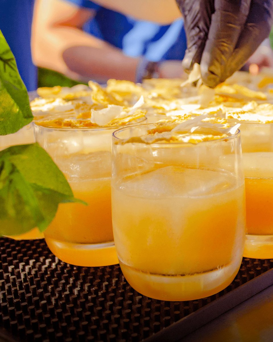 AceBarEvents's tweet photo. Custom garnish and glassware create lasting impressions and reflect your event's unique style. Choose bespoke details to make every sip unforgettable.

Explore premier bespoke bar options https://t.co/AfTR9D0PHm https://t.co/jmn86OxuFn