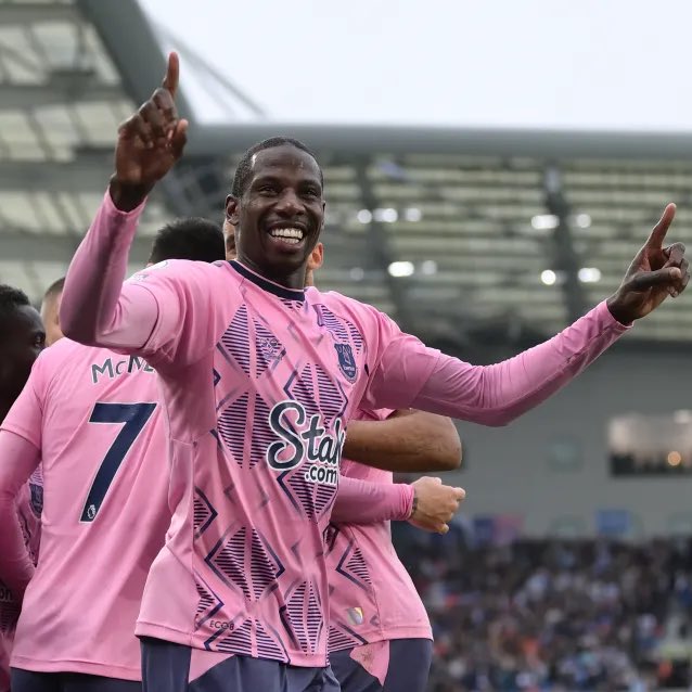 EvertonNewsFeed's tweet photo. 📆On this day in 2023:

🐦Brighton 1-5 Everton💗
🏆Premier League
👤Sean Dyche
⚽️⚽️ Dwight McNeil
⚽️⚽️ @abdoudoucoure16 
⚽️Jason Steele (og)

A massive 3 points at the Amex https://t.co/gmLmIkcmFl