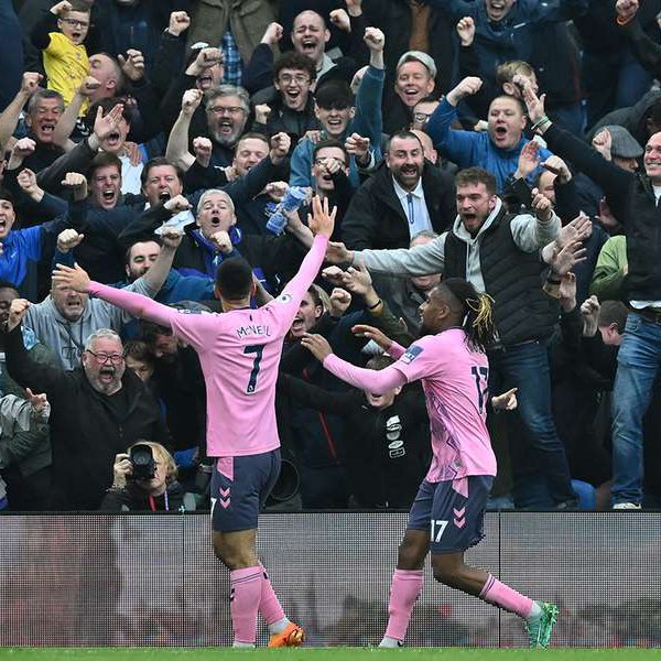 EvertonNewsFeed's tweet photo. 📆On this day in 2023:

🐦Brighton 1-5 Everton💗
🏆Premier League
👤Sean Dyche
⚽️⚽️ Dwight McNeil
⚽️⚽️ @abdoudoucoure16 
⚽️Jason Steele (og)

A massive 3 points at the Amex https://t.co/gmLmIkcmFl