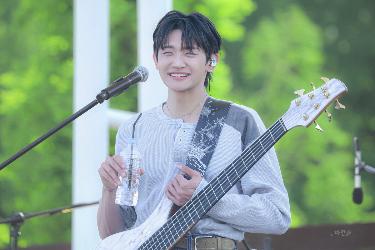 blxe_8's tweet photo. 오래오래 같이 놀자 사랑해 .ᐟ

#조원상 https://t.co/tQH6vWutLt