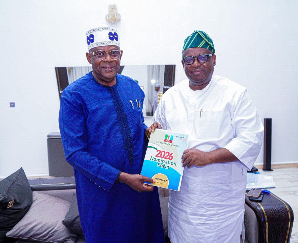 2027: Governor Caleb Manasseh Mutfwang of Plateau State, officially endorsed the presidential nomination form of President Bola Ahmed Tinubu by appending his signature.